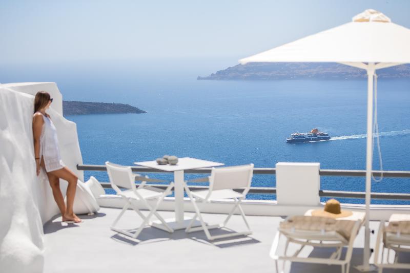 Sun Rocks Boutique Hotel | Caldera View Suites  image