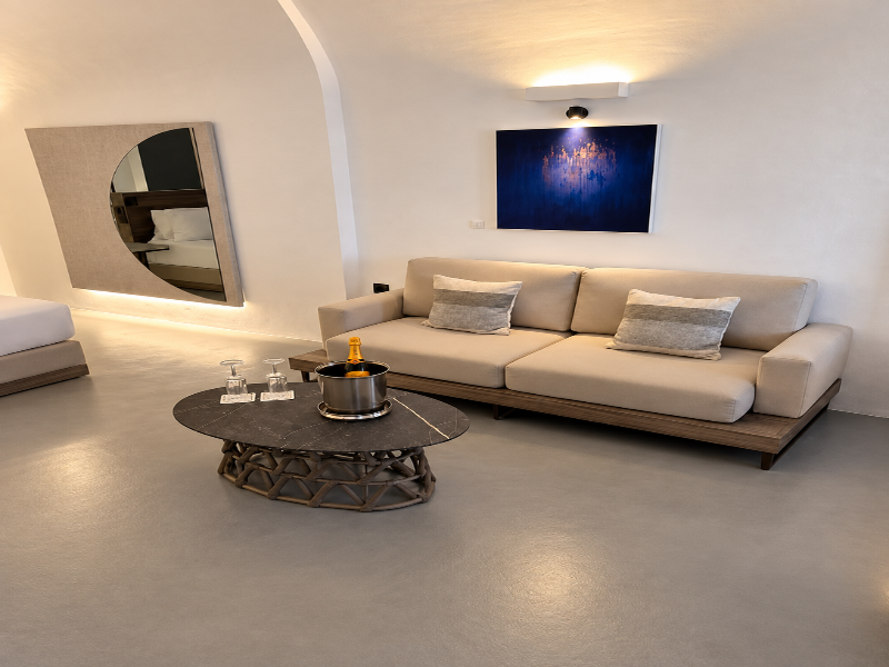 SUITE WITH PRIVATE POOL — photo 16
