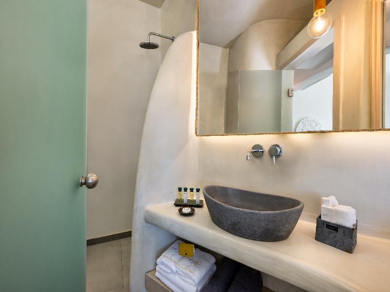 Athina Luxury Suites image