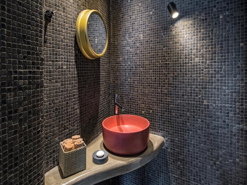 Athina Luxury Suites image