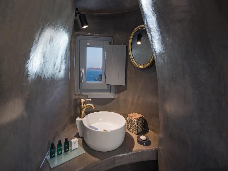 Athina Luxury Suites image
