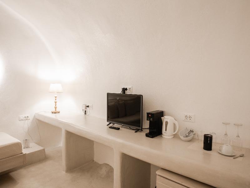 Athina Luxury Suites image