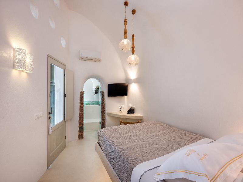 Athina Luxury Suites image