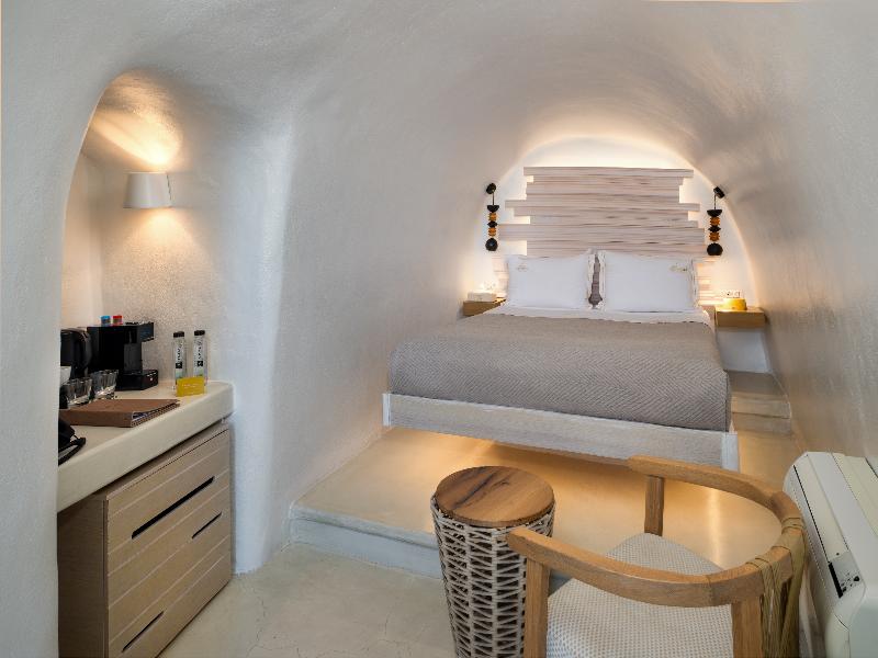 Athina Luxury Suites image