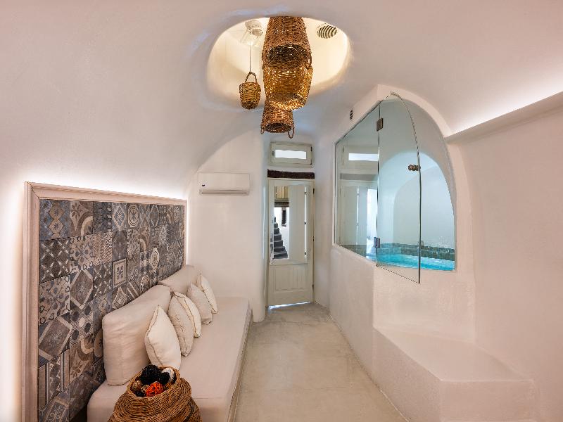 Athina Luxury Suites image