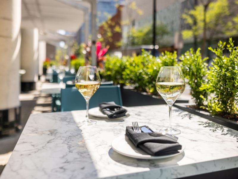 Embassy Suites Hotel Montreal image