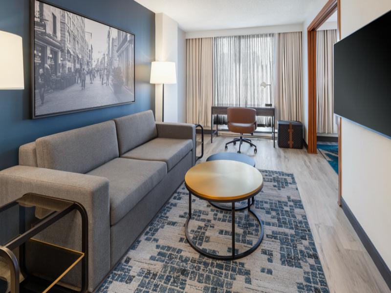 Embassy Suites Hotel Montreal image