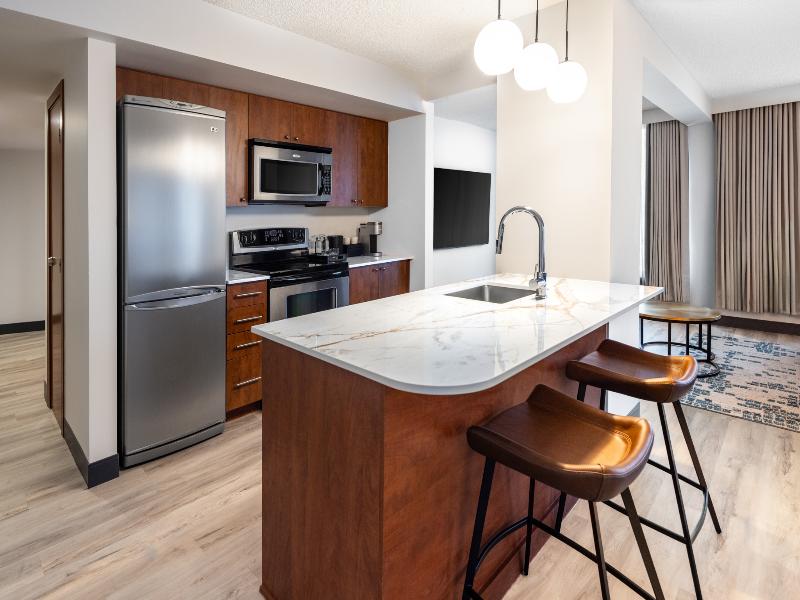 Embassy Suites Hotel Montreal image