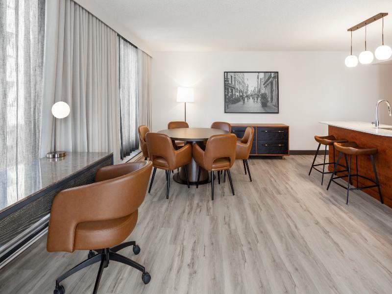 Embassy Suites Hotel Montreal image