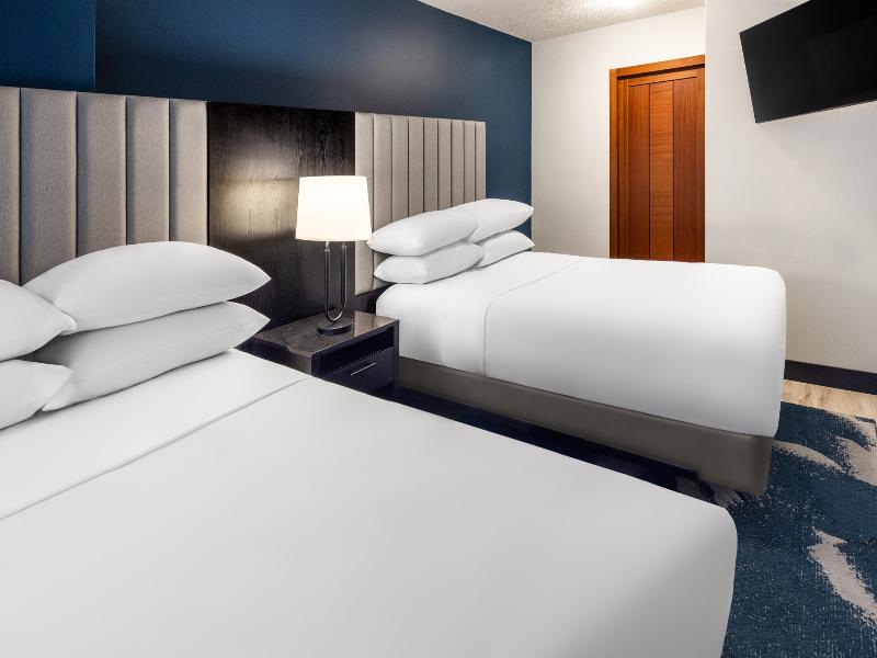 Embassy Suites Hotel Montreal image