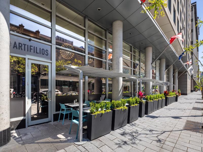 Embassy Suites Hotel Montreal image