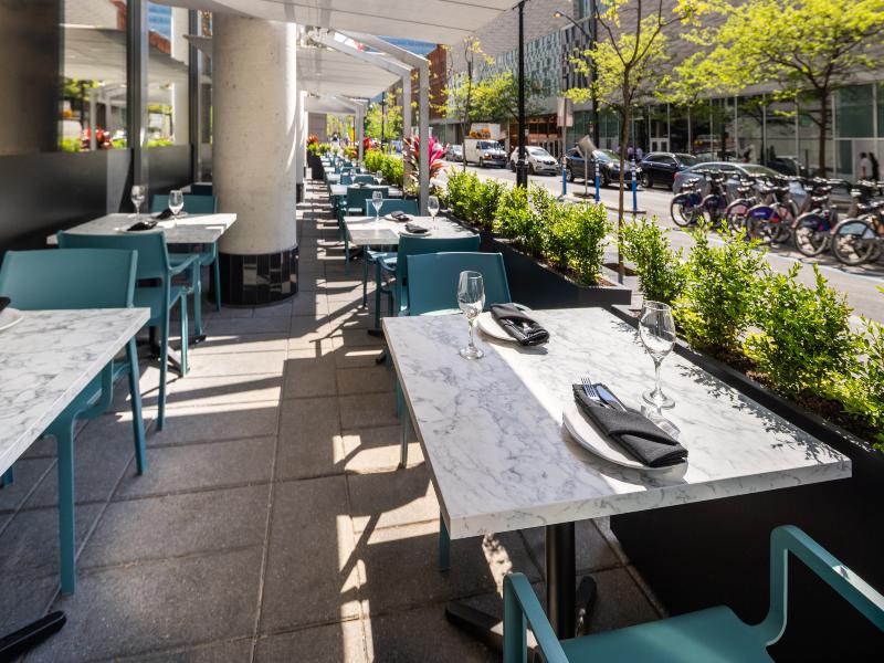 Embassy Suites Hotel Montreal image