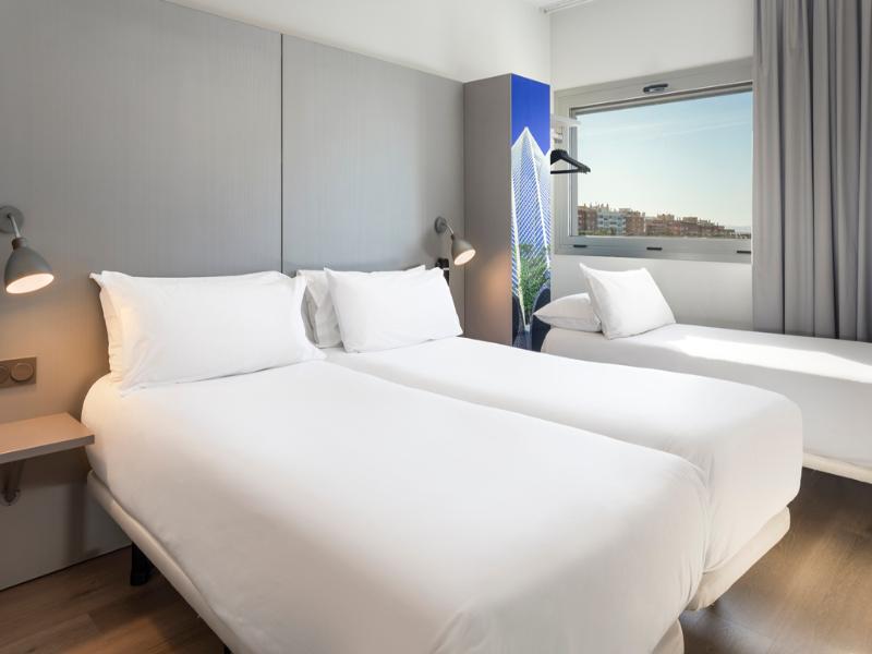 B&B Hotel Valencia Aeropuerto image