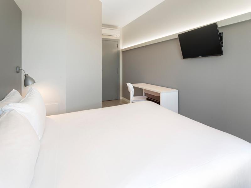B&B Hotel Valencia Aeropuerto image