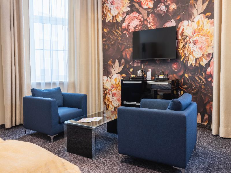 HiLight Suites Hotel image