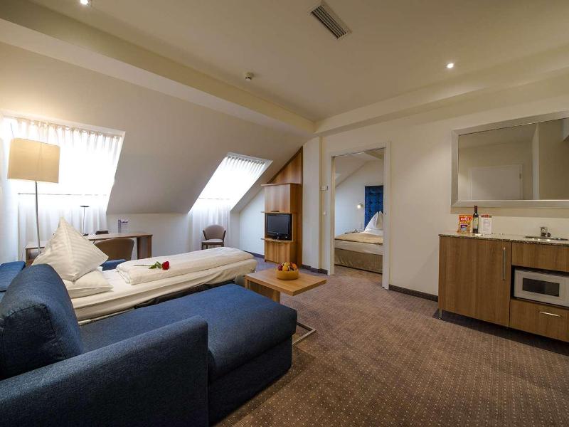 HiLight Suites Hotel image