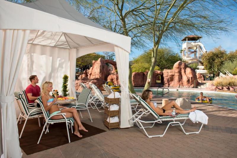 在meiguo.com看到的Arizona Grand Resort的介绍图片