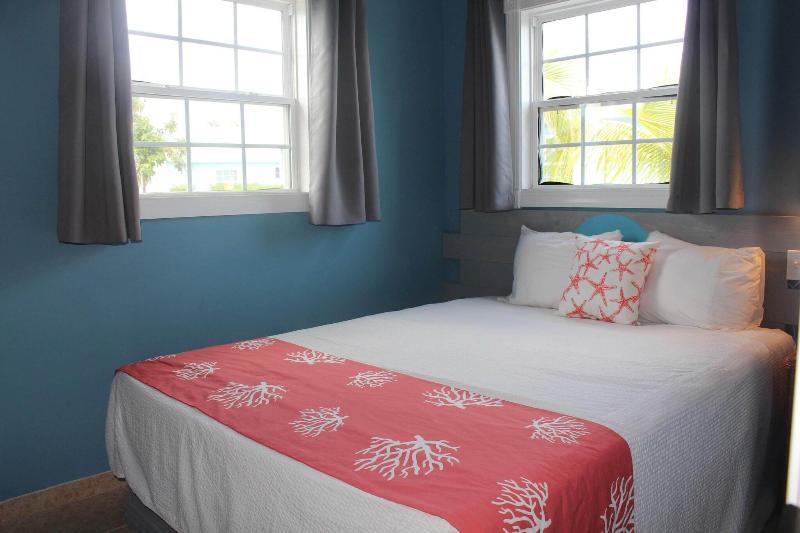 Hideaways at Palm Bay image