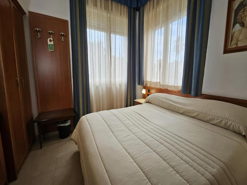 GH Hotel & Restaurant image