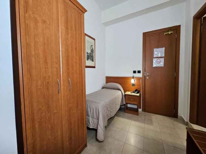 GH Hotel & Restaurant image