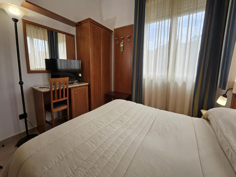 GH Hotel & Restaurant image