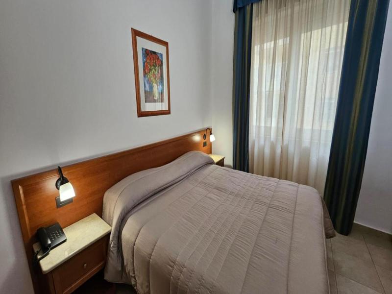 GH Hotel & Restaurant image