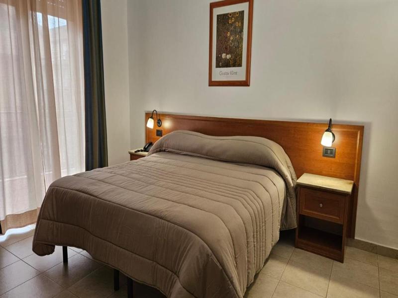 GH Hotel & Restaurant image