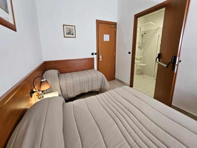 GH Hotel & Restaurant image