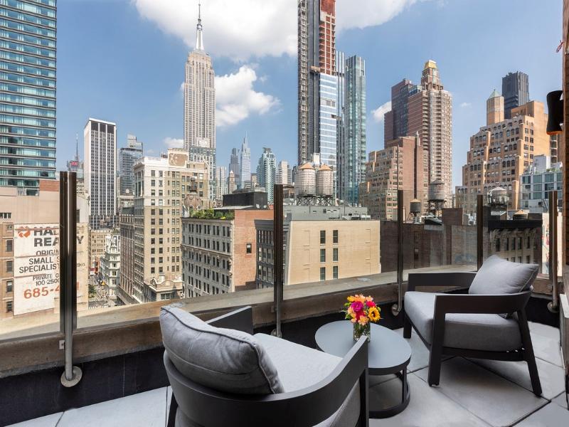 Broadway Plaza Hotel image