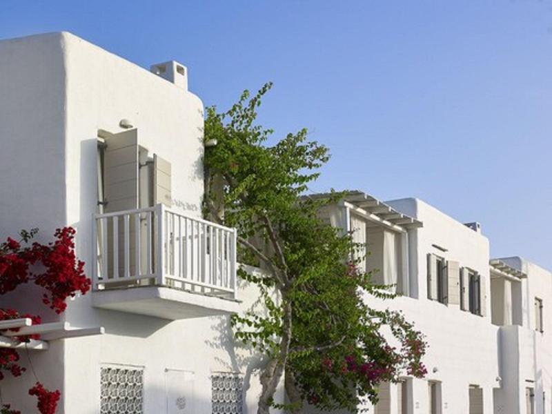 Delmar Apartments & Suites