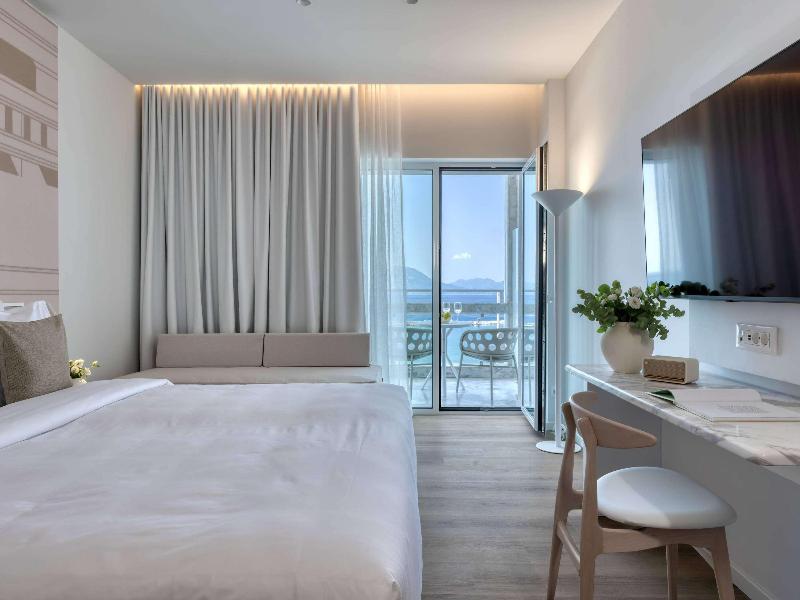 Mercure Patras Astir image