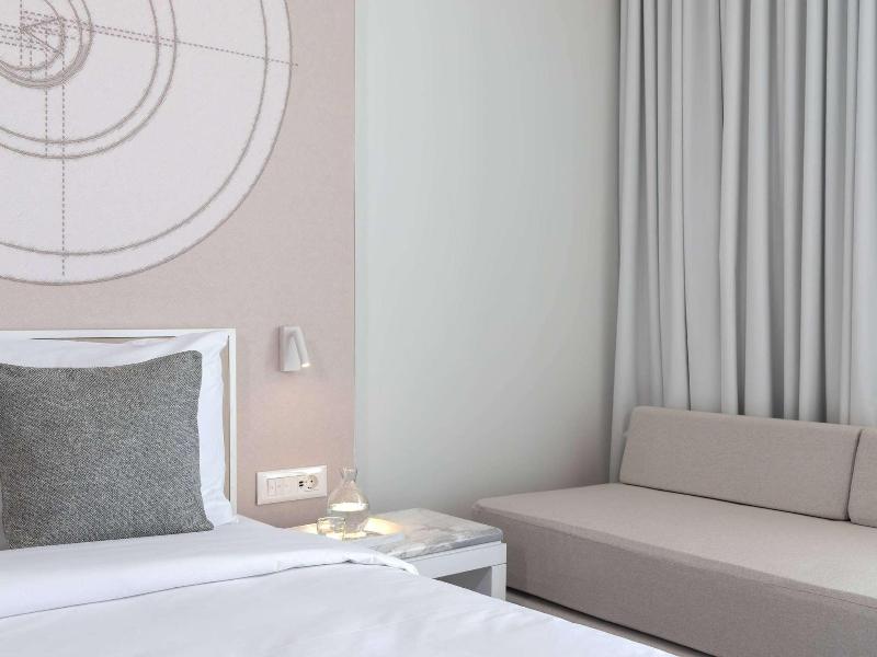 Mercure Patras Astir image