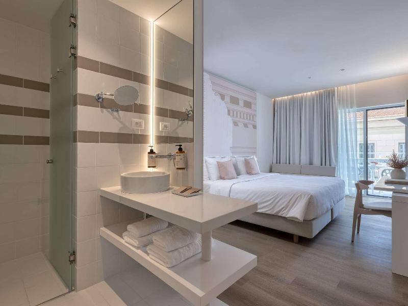 Mercure Patras Astir image