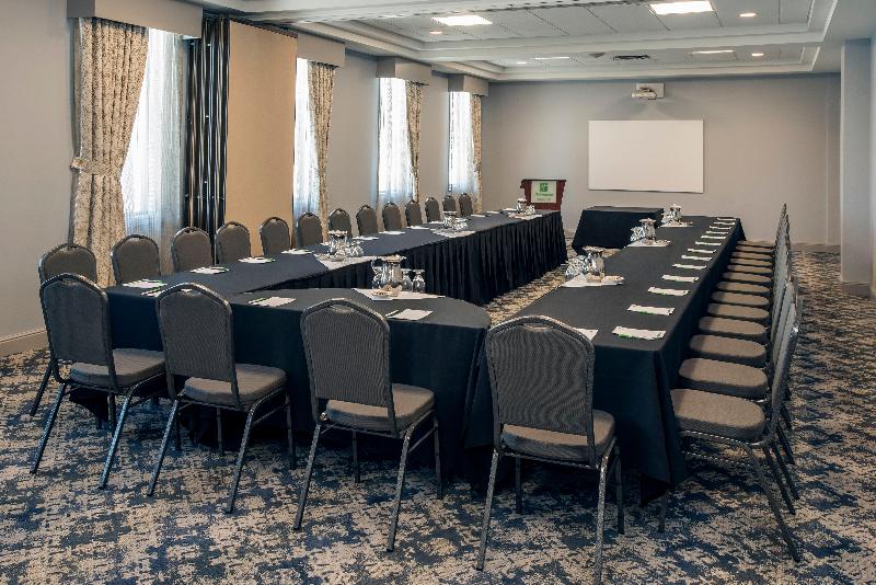 Greenwood Inn & Suites Edmonton