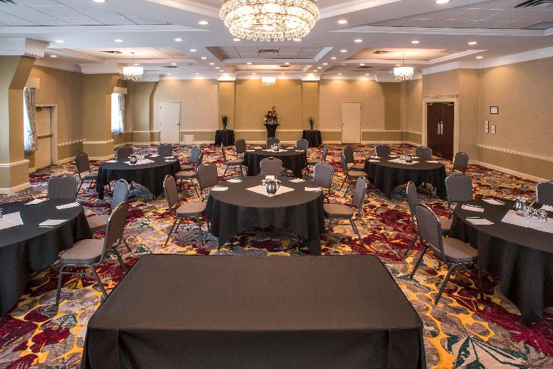 Greenwood Inn & Suites Edmonton