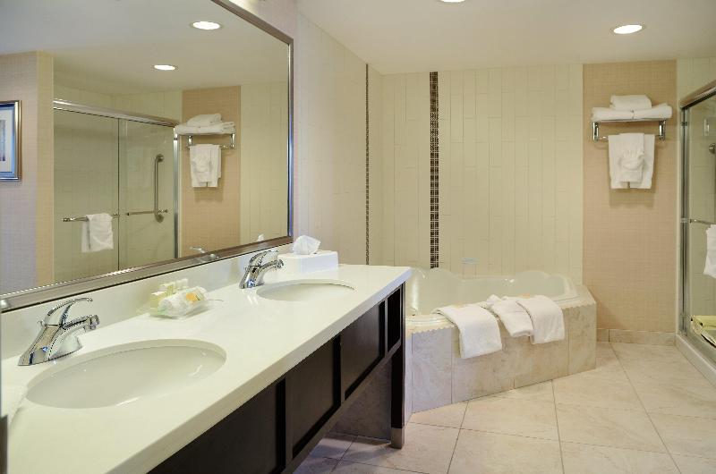 Greenwood Inn & Suites Edmonton