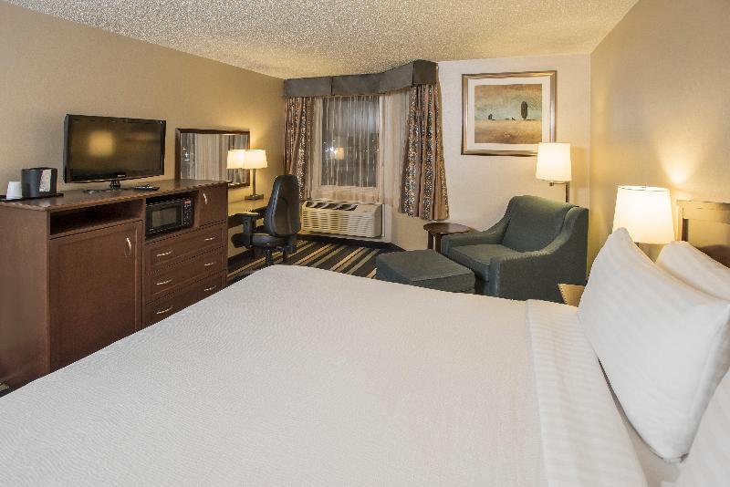 Greenwood Inn & Suites Edmonton