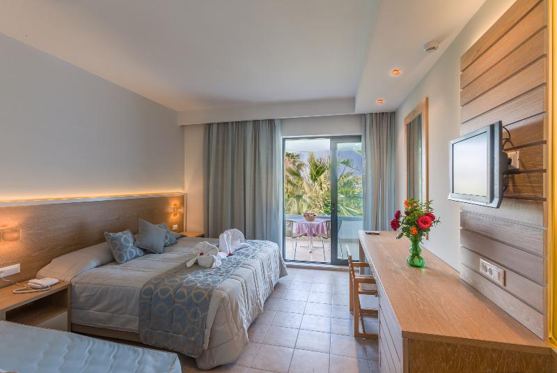 Tigaki Beach gallery photo 12
