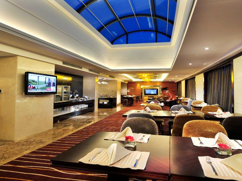 Crowne Plaza Beijing International Airport image