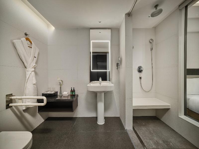 Crowne Plaza Beijing International Airport image