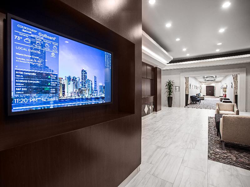 Courtyard Miami Downtown/Brickell Area image