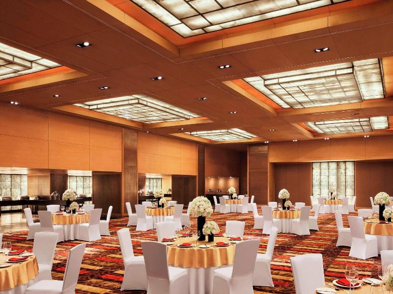 Le Meridien New Delhi image