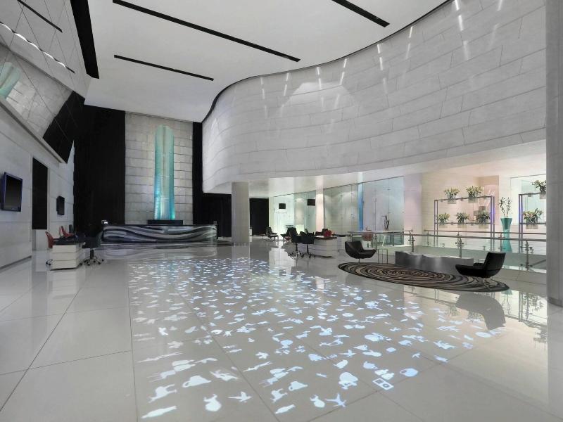 Le Meridien New Delhi image