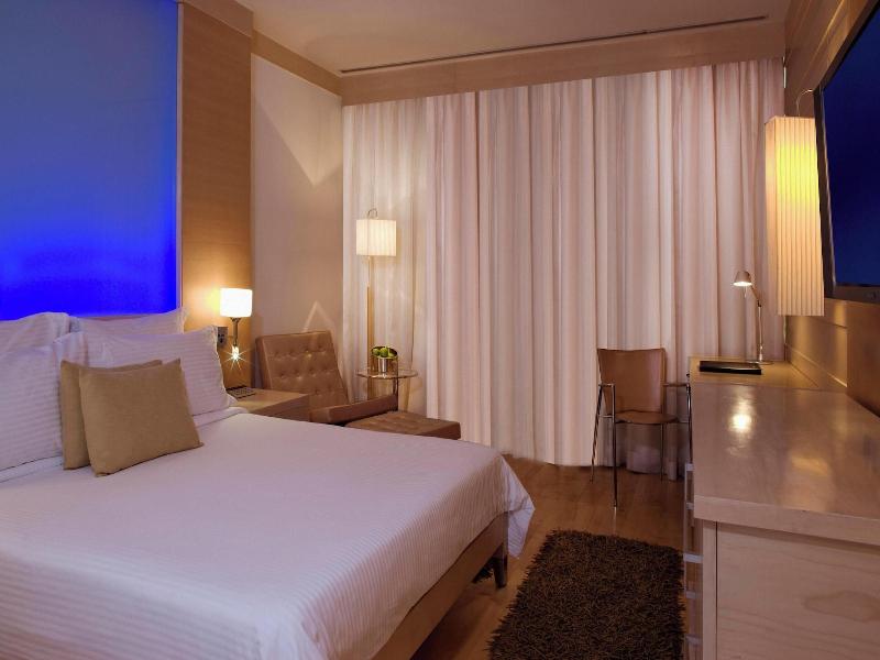 Le Meridien New Delhi image