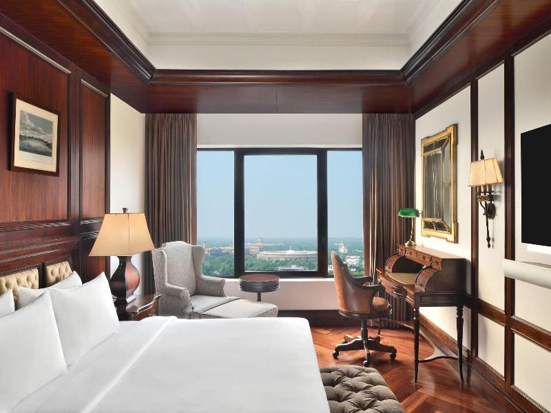 Le Meridien New Delhi image