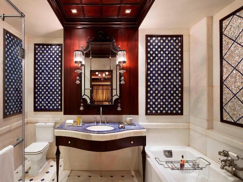 Le Meridien New Delhi image