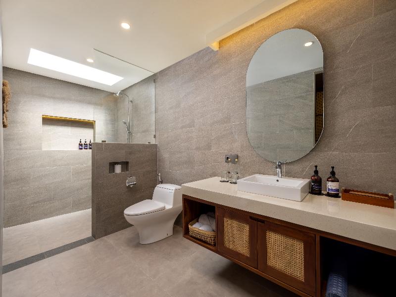 Tonys Villas & Resort Seminyak Bali image