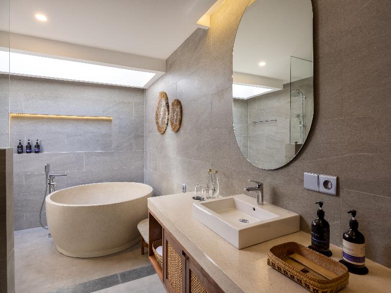 Tonys Villas & Resort Seminyak Bali image