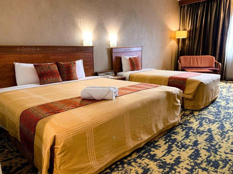 Hotel Grand Continental Kuching image