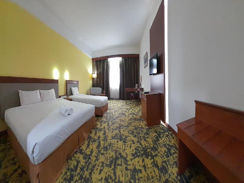 Hotel Grand Continental Kuching image